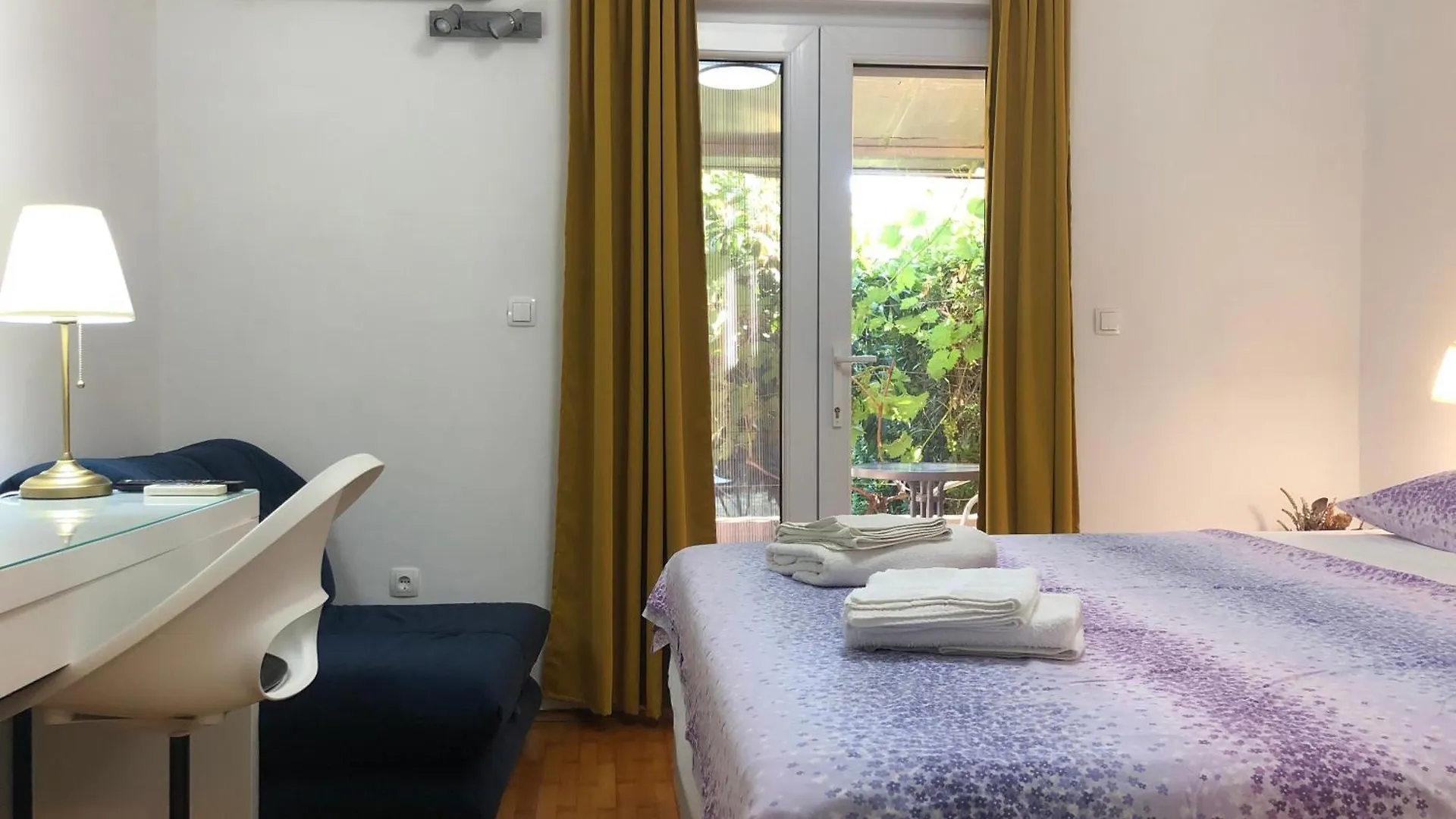 Double Room With Bathroom, Beach Close, Kitchen Use Medulin 0*,  Croatia