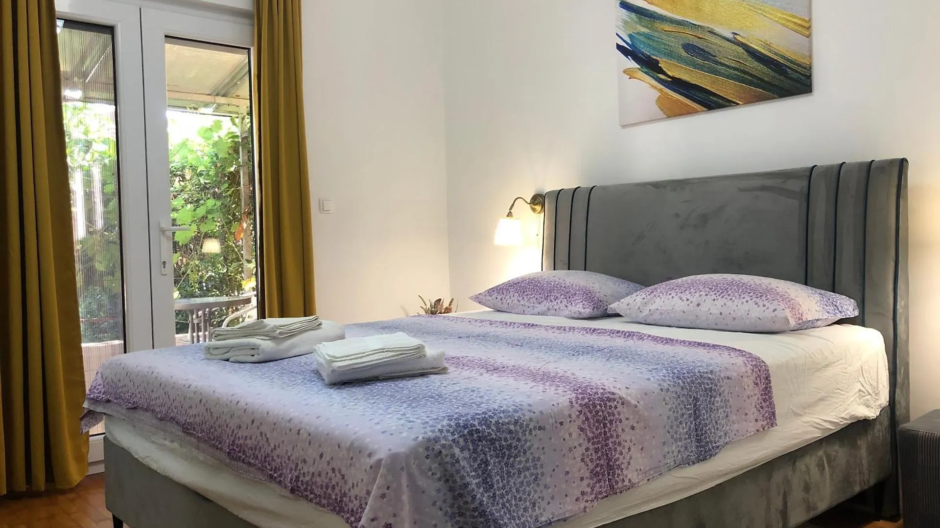 Double Room With Bathroom, Beach Close, Kitchen Use Medulin